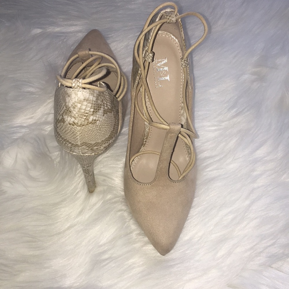 Nude heels in size 7